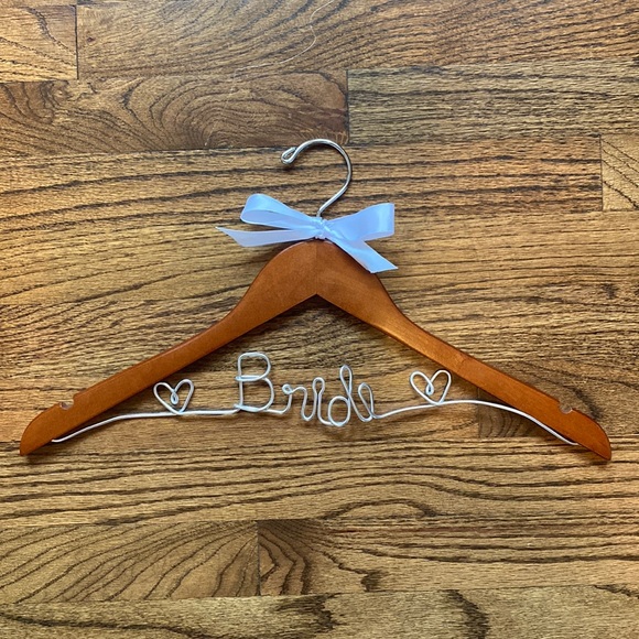 Bride Hanger - Picture 1 of 1